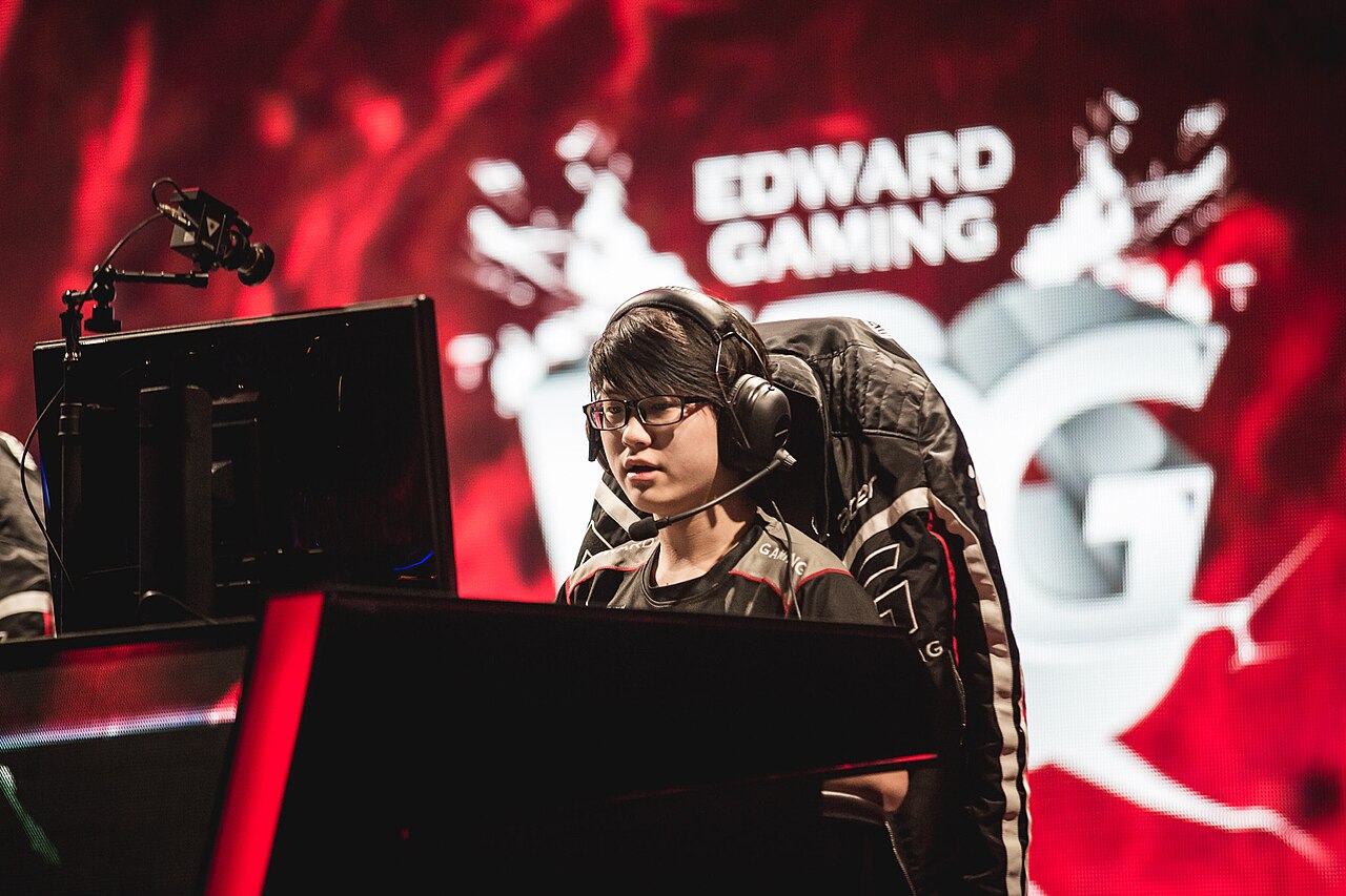 Meiko at Fnatic vs Edward Gaming, 17 October 2015, London (125548227)